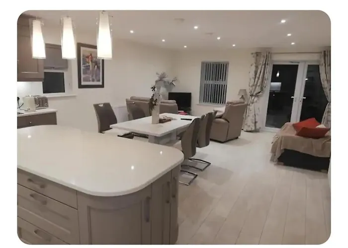Beach View Apartment - First Floor With Balcony