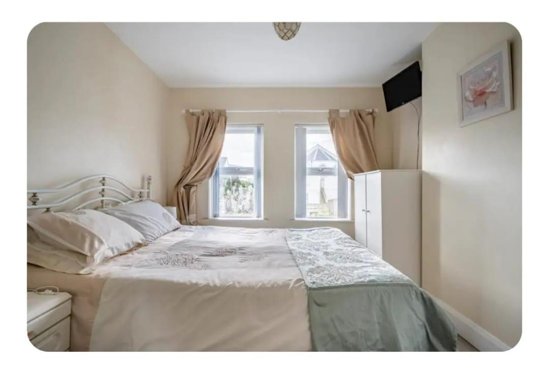View - First Floor With Balcony *